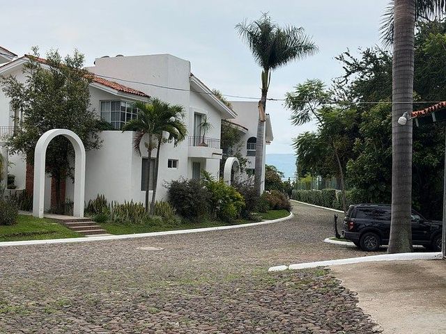 place photo 36