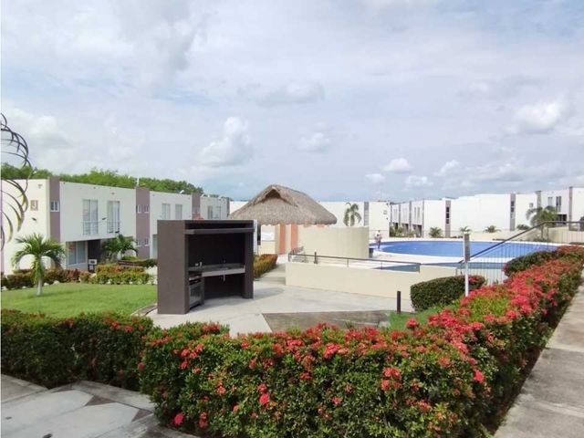 place photo 25
