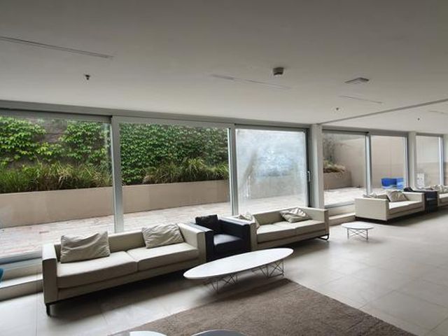 place photo 54