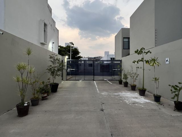 place photo 34