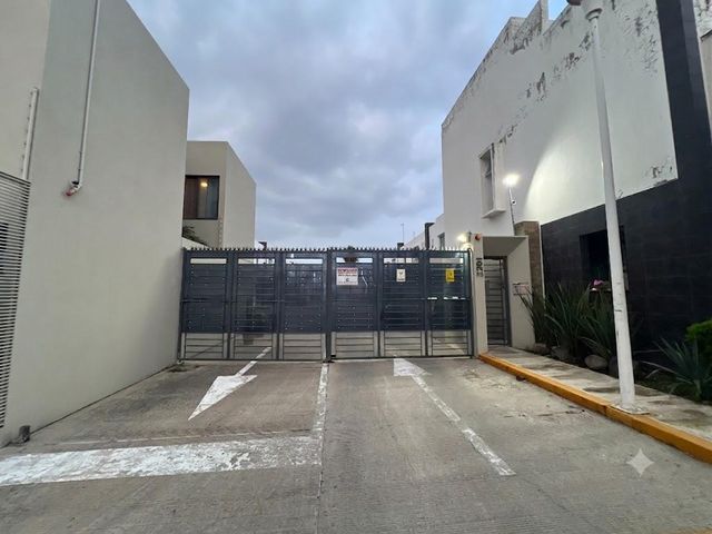 place photo 33
