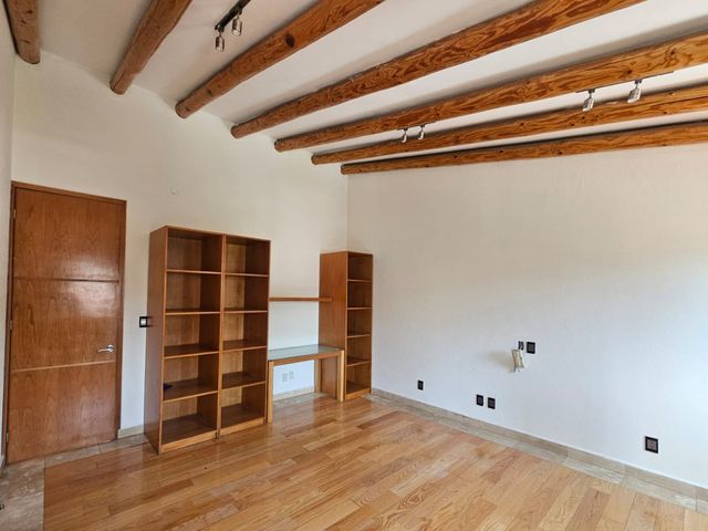 place photo 44