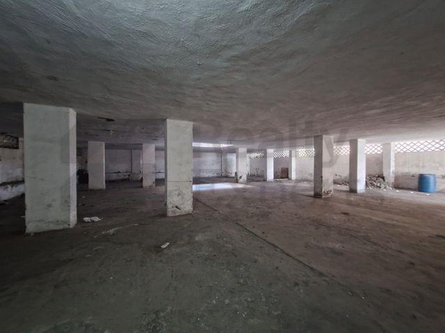 Edificio Mixto en Venta en Cumbres 3er sector