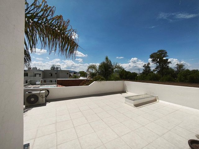 place photo 39