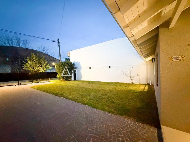 place photo 55