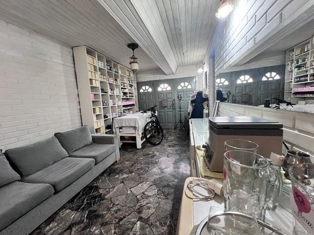 place photo 35