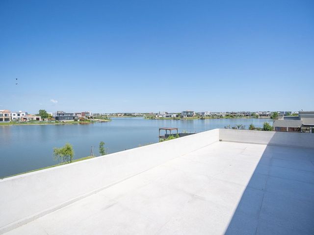 place photo 52