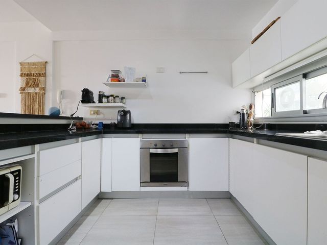 place photo 34