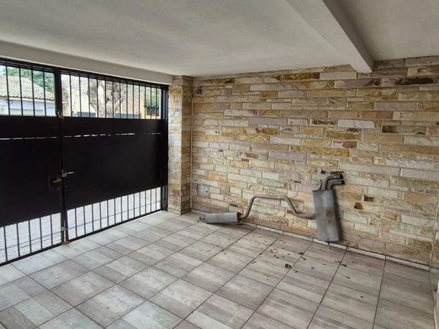 place photo 52