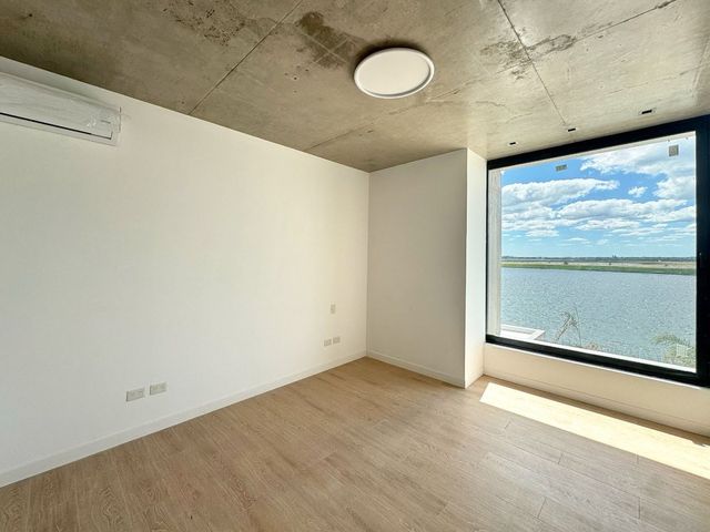 place photo 59