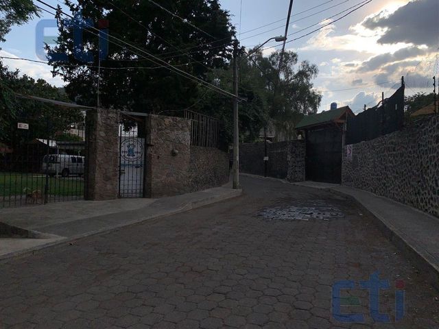 place photo 18