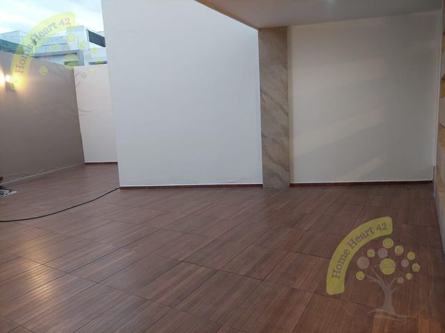 place photo 70