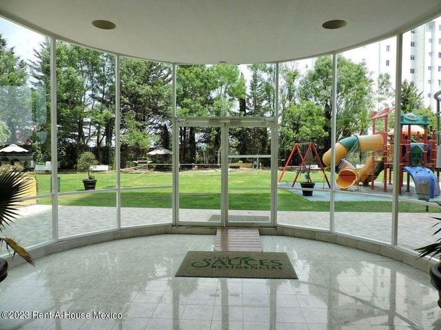 place photo 52