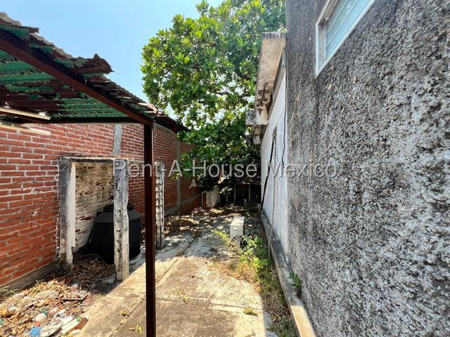 place photo 18