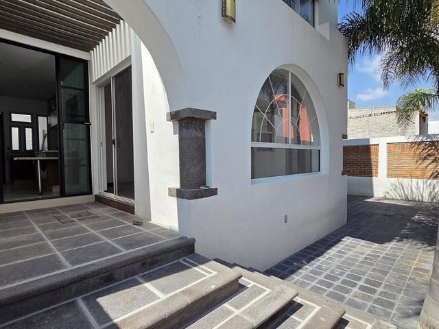 place photo 84