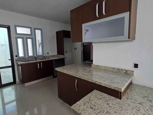 place photo 68