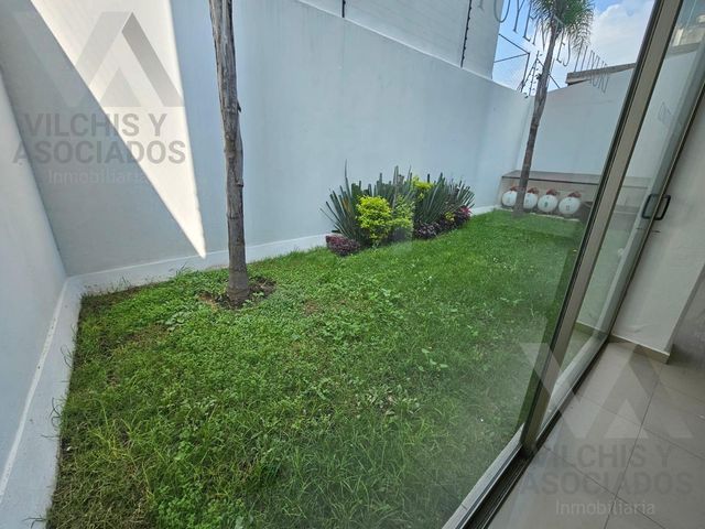 place photo 73