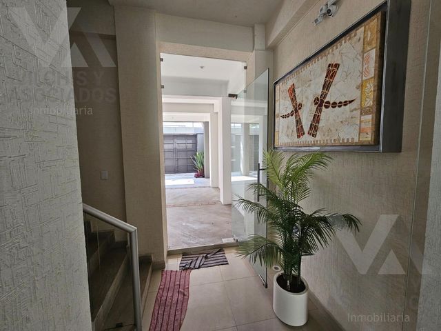 place photo 75