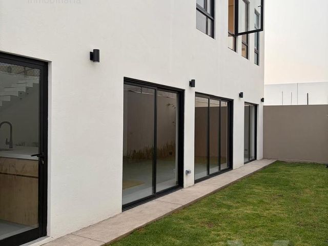 place photo 56
