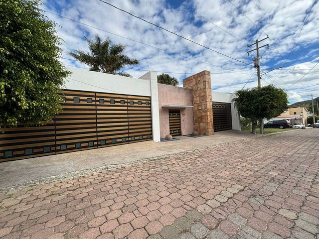 place photo 34