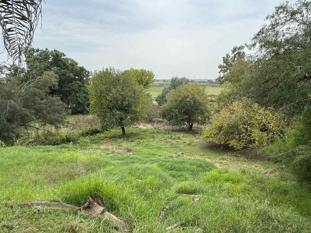 place photo 70