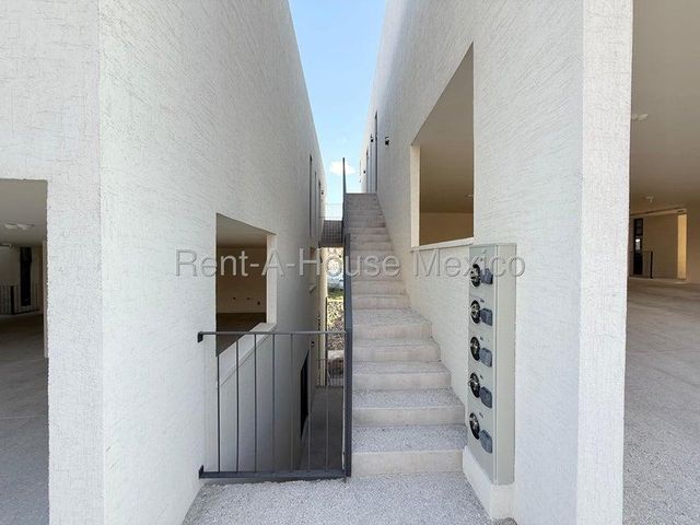 place photo 32