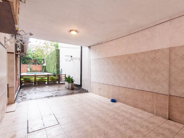 place photo 53