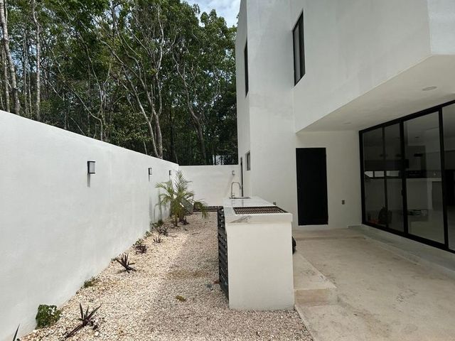 place photo 40