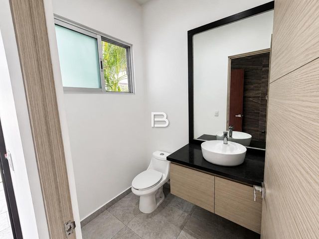 place photo 18