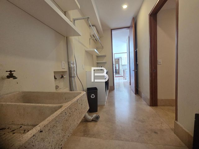 place photo 52