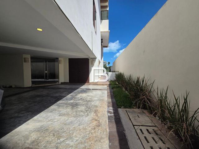 place photo 55