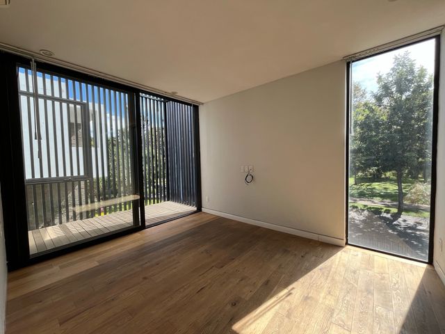 place photo 61