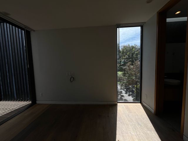 place photo 58