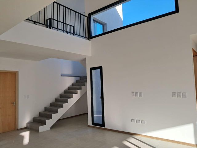 place photo 52