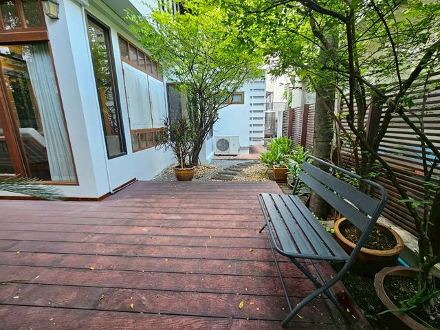 place photo 51