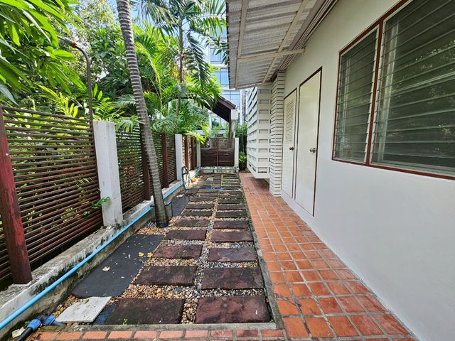place photo 48