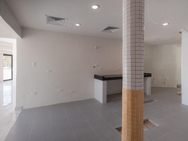 place photo 48