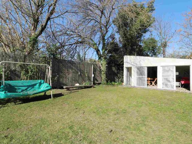 place photo 34