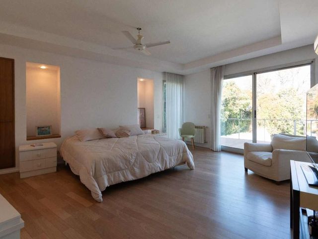 place photo 50