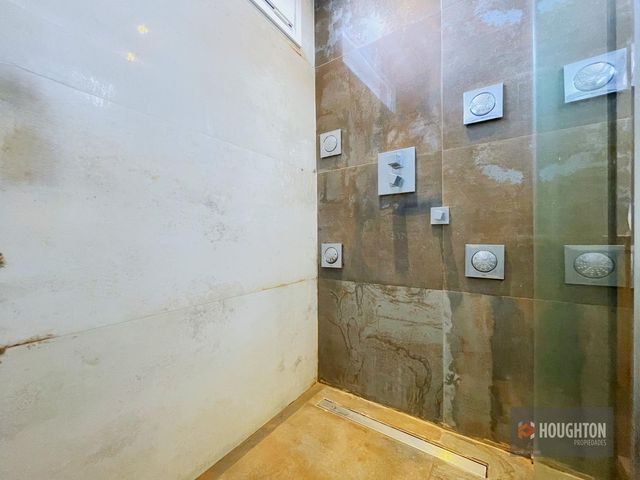 place photo 51