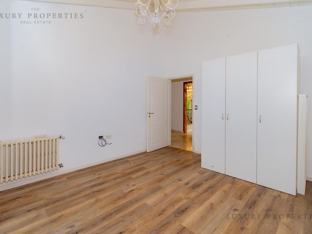 place photo 53