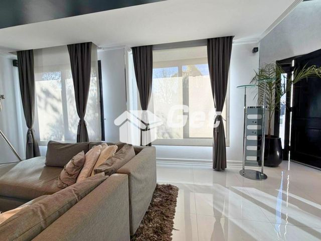 place photo 43