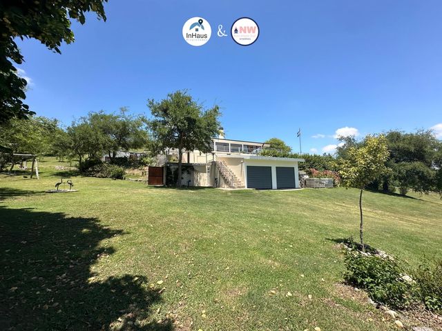 place photo 36