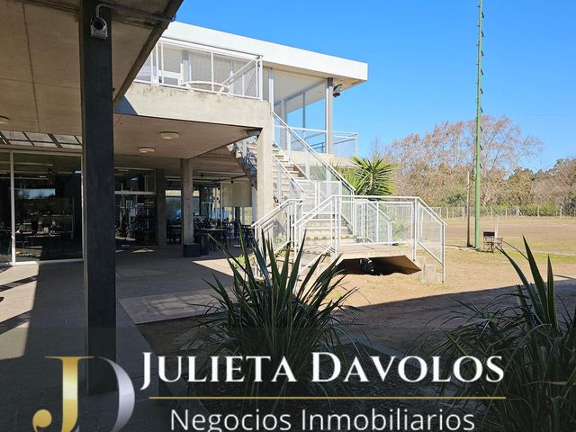 place photo 34