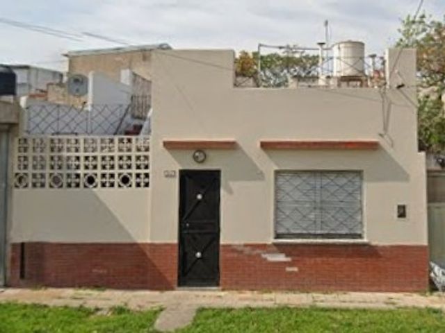 Casa PH en venta en Quilmes Oeste