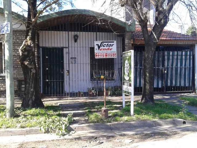 Casa PH en venta en Castelar Sur