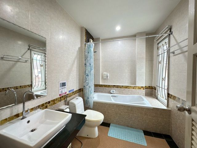 place photo 62