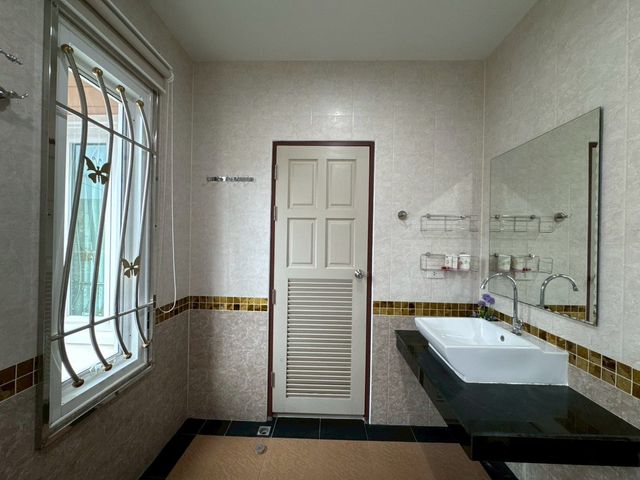 place photo 64
