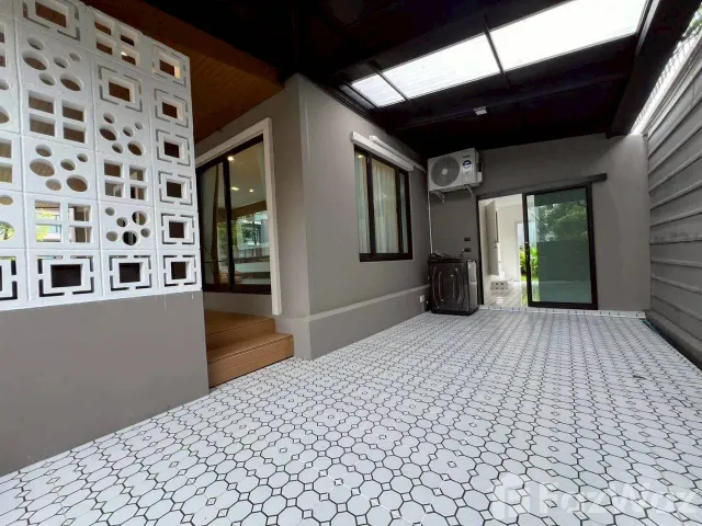 place photo 37