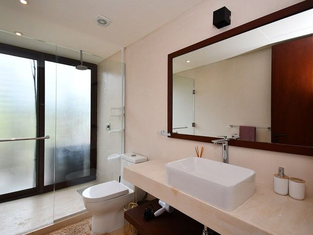 place photo 39